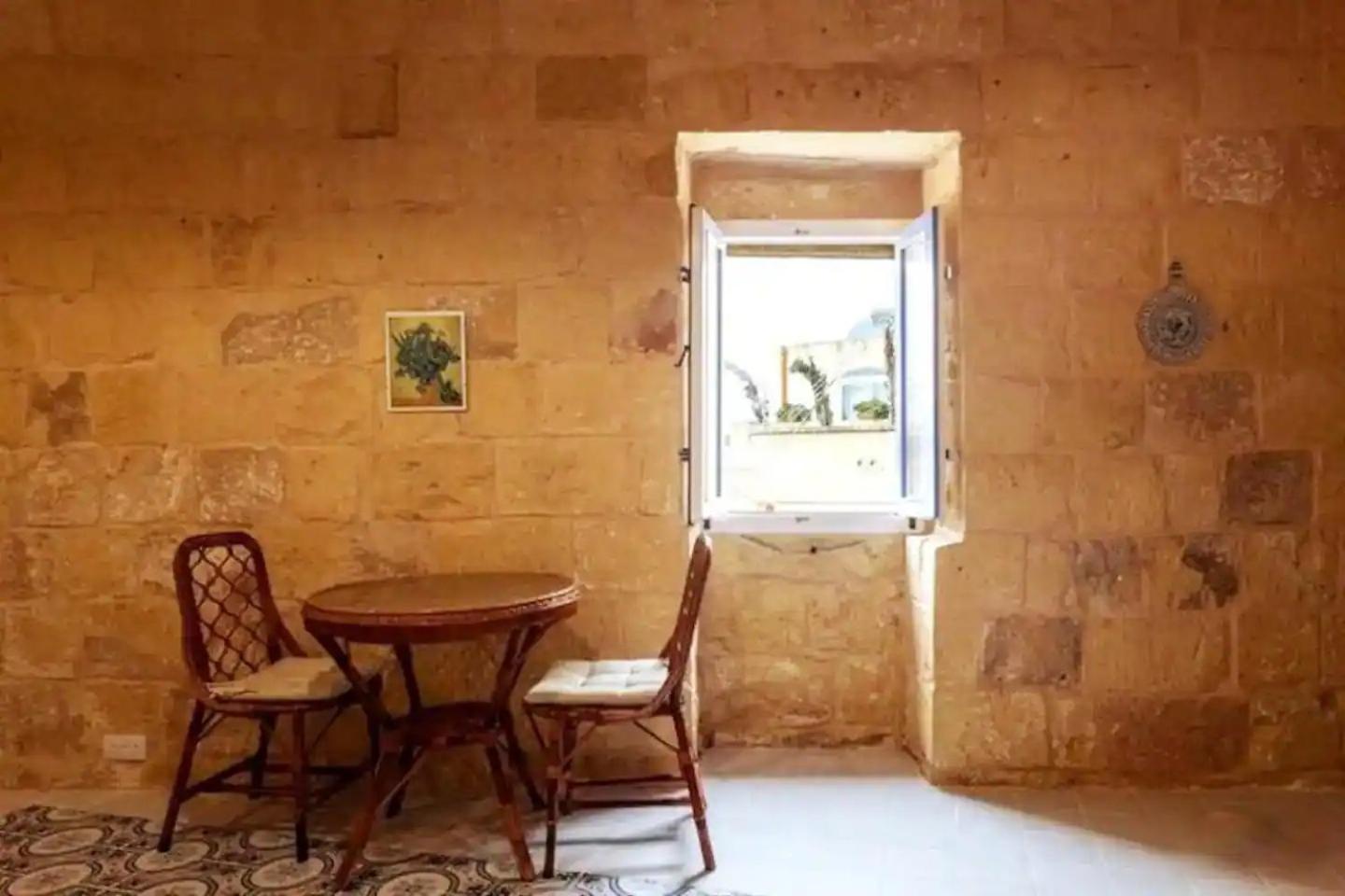 Historic Hideaways - 900 Year Old Converted Studios Victoria Luaran gambar